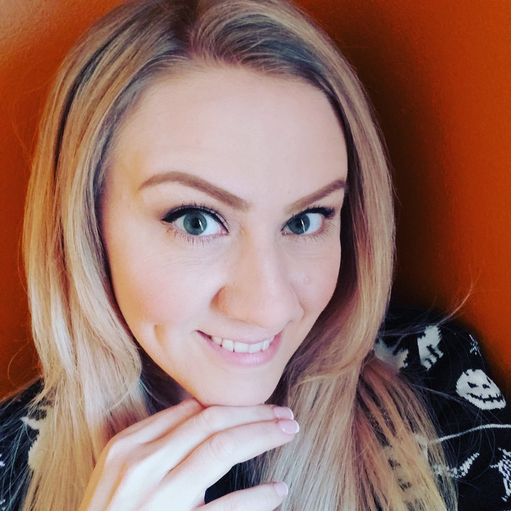 Meet your Posher, Amber